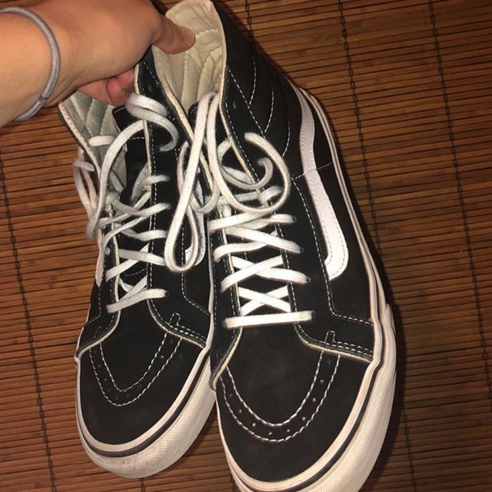 NEW BLACK HIGH TOP VANS
